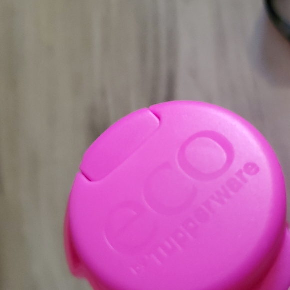 Tupperware Set - Picture 5 of 16